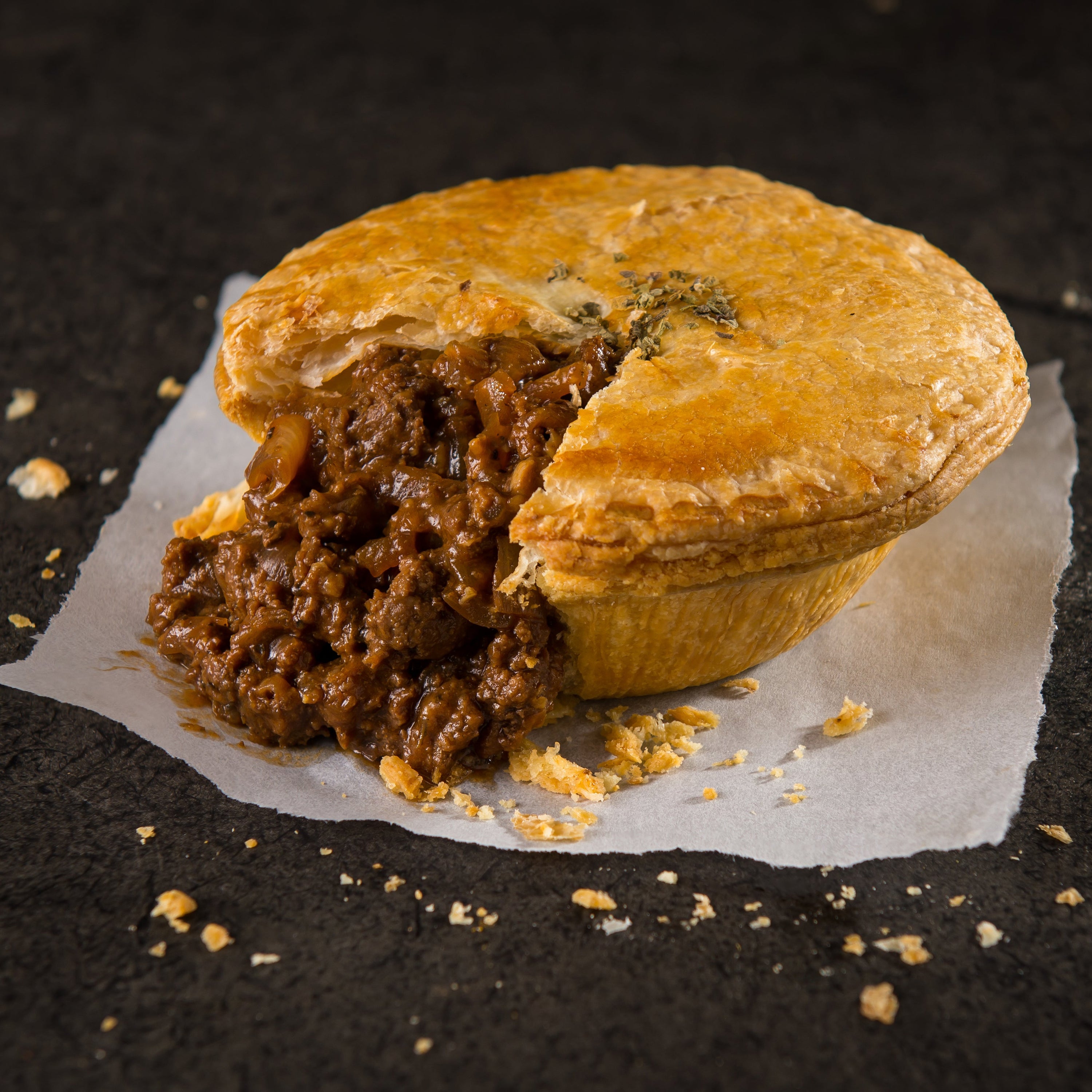 Aussie Meat Pie | Authentic Australian Ground Beef Pie