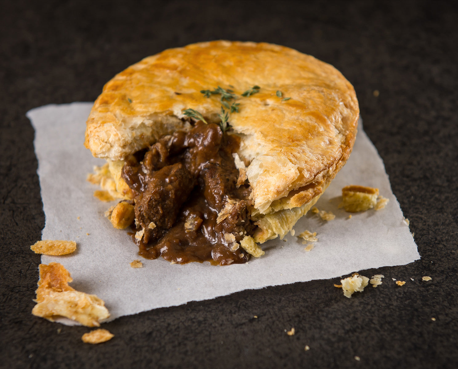 MOO & BREW - Steak, Bacon & Ale Pie 9oz